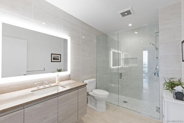 2604 5th 802, San Diego, CA 92103