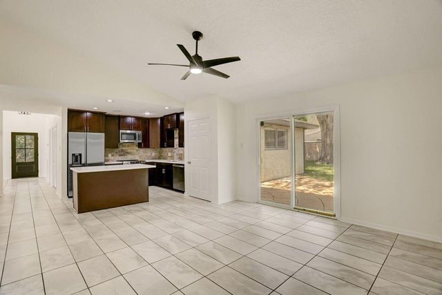 8822 Covent Garden Street, Houston, TX 77031