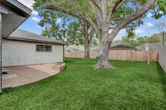 8822 Covent Garden Street, Houston, TX 77031