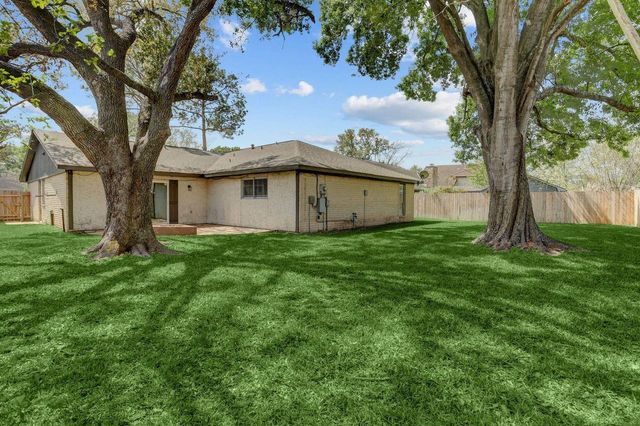 8822 Covent Garden Street, Houston, TX 77031