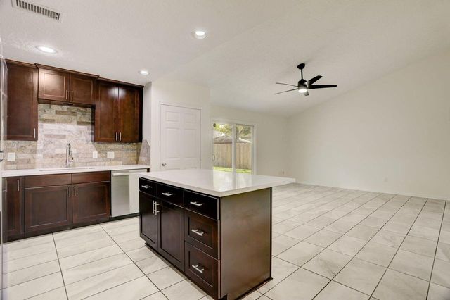 8822 Covent Garden Street, Houston, TX 77031