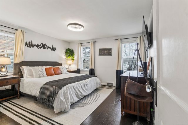 1985 Country Club Drive Drive, Grosse Pointe Woods, MI 48236