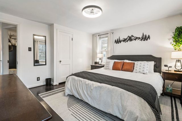 1985 Country Club Drive Drive, Grosse Pointe Woods, MI 48236