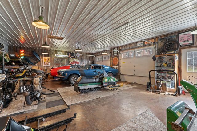 26190 Hale Court, Wyoming, MN 55092