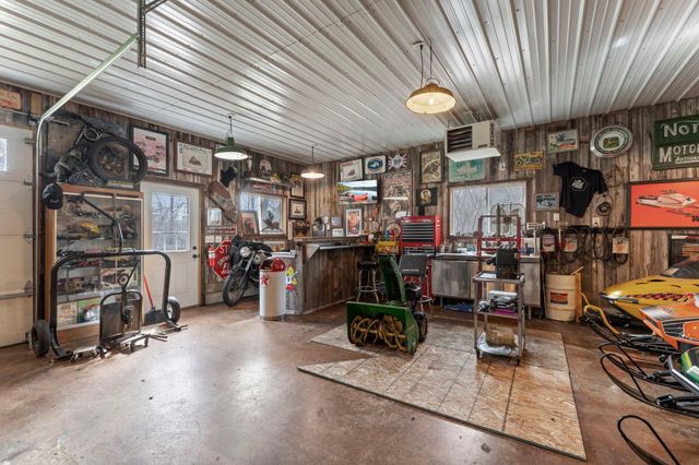 26190 Hale Court, Wyoming, MN 55092