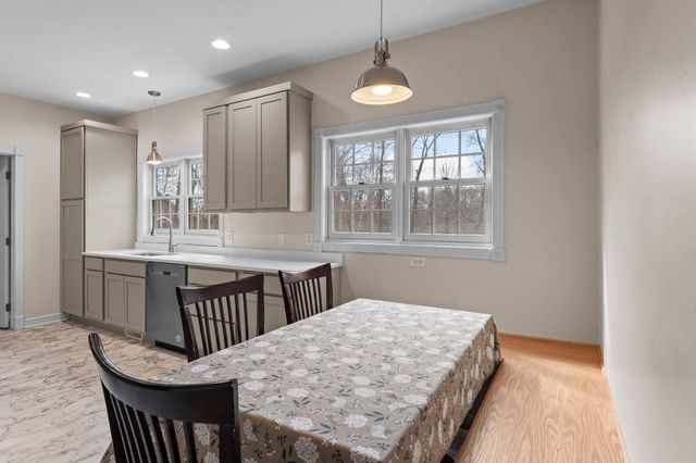 26190 Hale Court, Wyoming, MN 55092