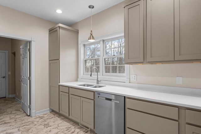 26190 Hale Court, Wyoming, MN 55092