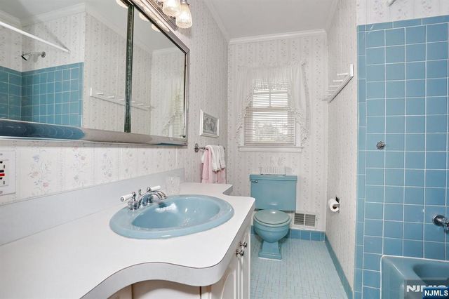 222 Merritt Drive, Oradell, NJ 07649