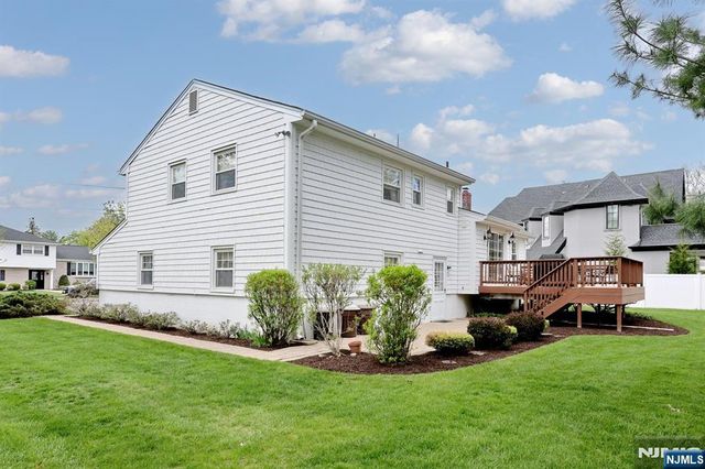 222 Merritt Drive, Oradell, NJ 07649