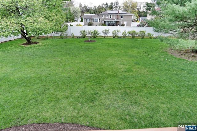 222 Merritt Drive, Oradell, NJ 07649