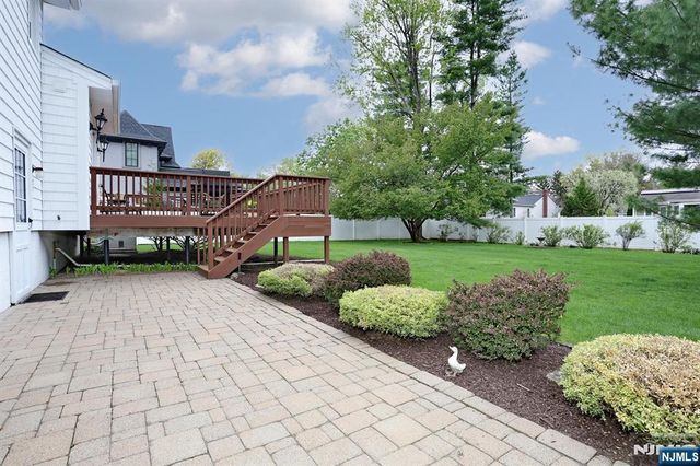 222 Merritt Drive, Oradell, NJ 07649