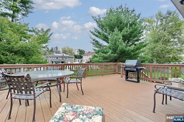 222 Merritt Drive, Oradell, NJ 07649