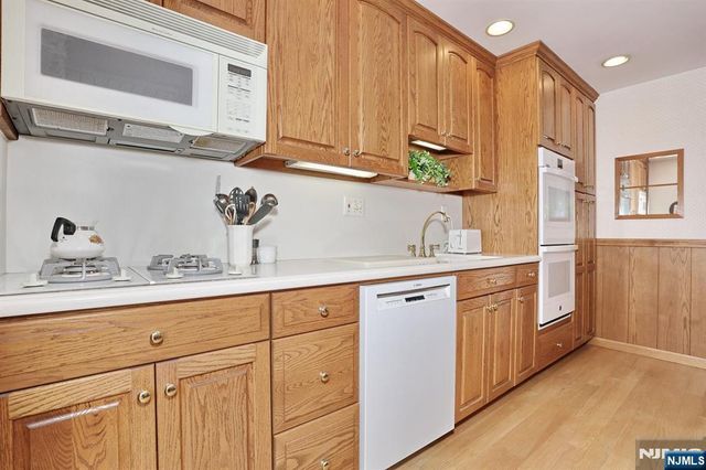 222 Merritt Drive, Oradell, NJ 07649