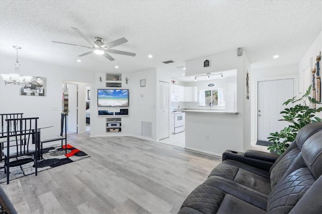 4044 S SALFORD BOULEVARD, North Port, FL 34287