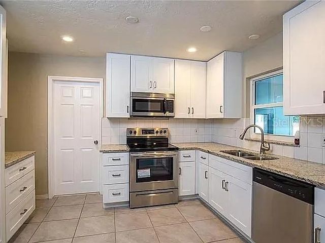 622 MYRTLE WAY S, St Petersburg, FL 33703