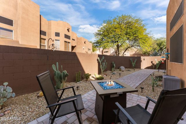 10 NORTHRIDGE Circle 10, Wickenburg, AZ 85390