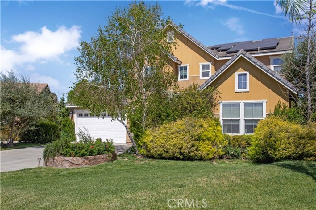 32692 Watermelon Drive, Winchester, CA 92596