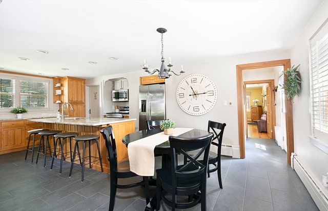 99 W Main St, Westborough, MA 01581