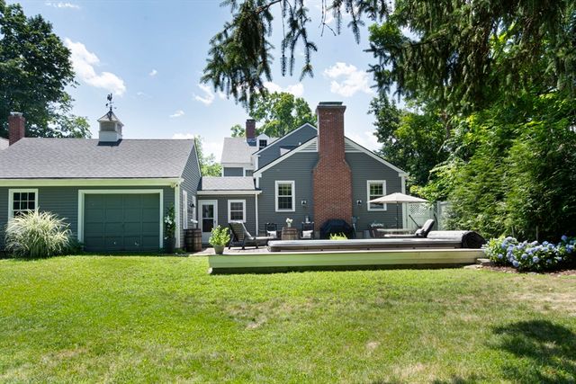 99 W Main St, Westborough, MA 01581