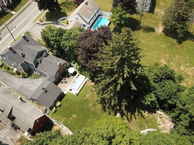 99 W Main St, Westborough, MA 01581