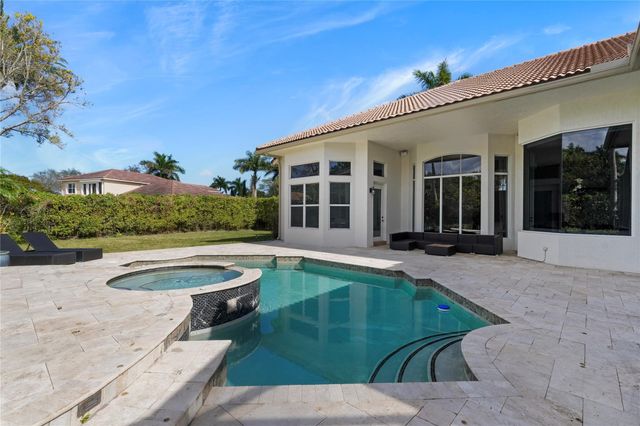 6757 NW 101st Terrace, Parkland, FL 33076