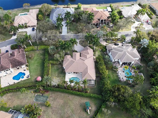 6757 NW 101st Terrace, Parkland, FL 33076
