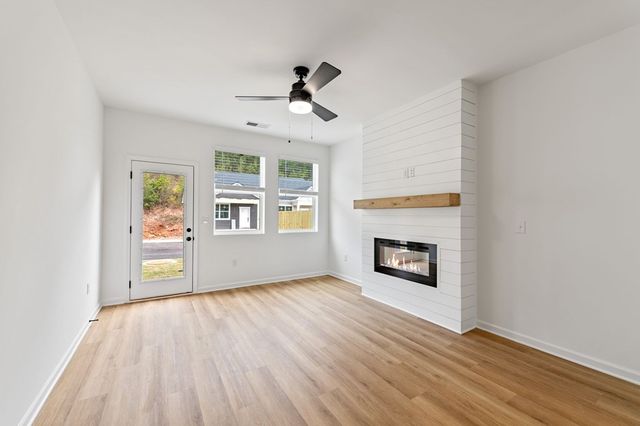 Unit 38 Grove Loop, Blue Ridge, GA 30513