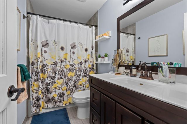 533 Innsbruck Drive, Chaska, MN 55318