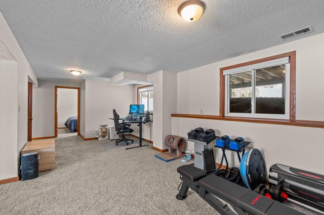 533 Innsbruck Drive, Chaska, MN 55318