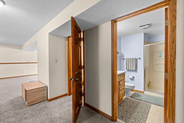 533 Innsbruck Drive, Chaska, MN 55318