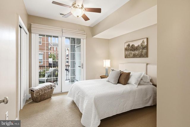606 ADMIRALS WAY, Philadelphia, PA 19146