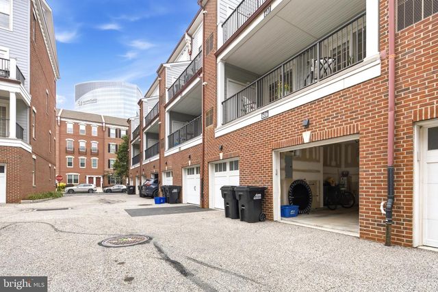 606 ADMIRALS WAY, Philadelphia, PA 19146