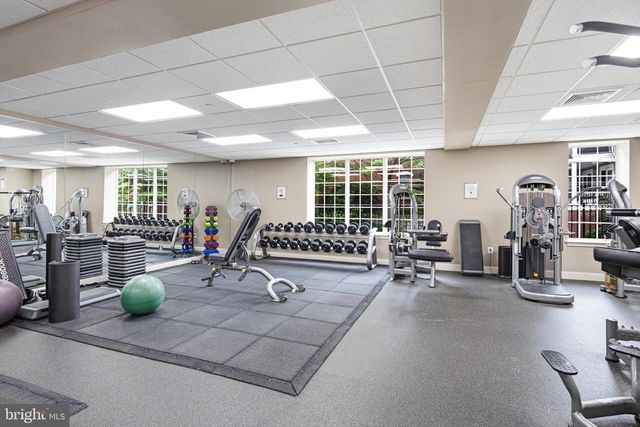606 ADMIRALS WAY, Philadelphia, PA 19146
