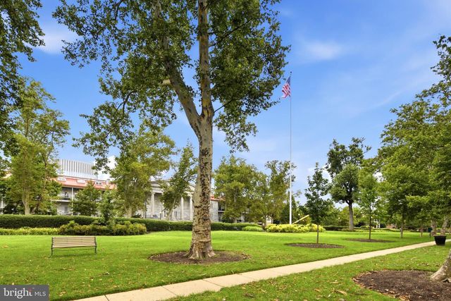 606 ADMIRALS WAY, Philadelphia, PA 19146