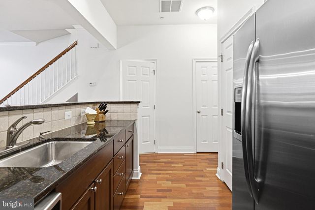 606 ADMIRALS WAY, Philadelphia, PA 19146