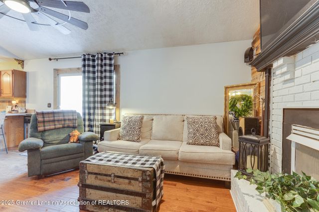 12615 Kruger Lane, Dewitt, MI 48820