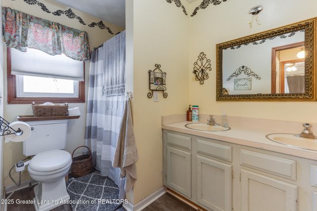 12615 Kruger Lane, Dewitt, MI 48820