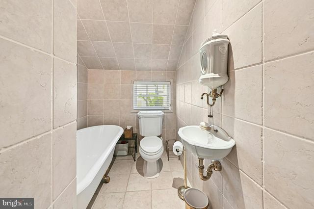 1194 STREET RD, New Hope, PA 18938