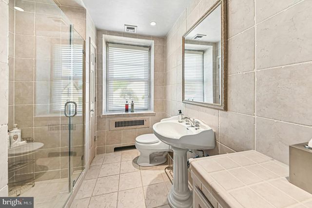 1194 STREET RD, New Hope, PA 18938