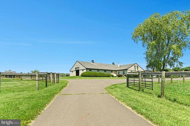 1194 STREET RD, New Hope, PA 18938
