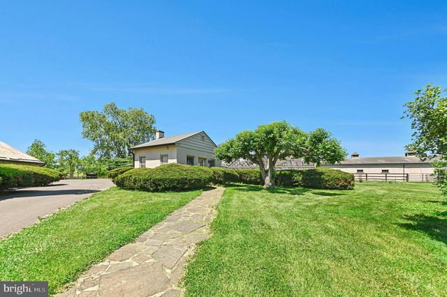 1194 STREET RD, New Hope, PA 18938