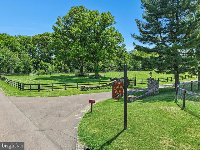 1194 STREET RD, New Hope, PA 18938