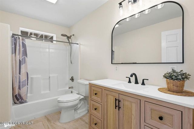 7230 E Waldron Cove Court, Palmer, AK 99645