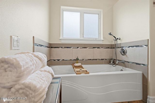 7230 E Waldron Cove Court, Palmer, AK 99645