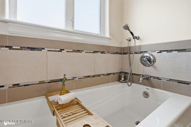 7230 E Waldron Cove Court, Palmer, AK 99645
