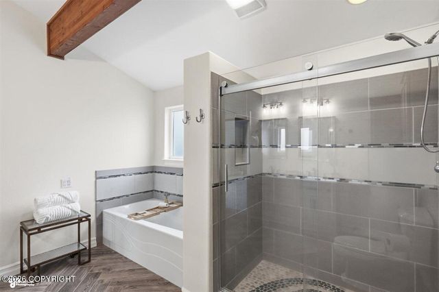 7230 E Waldron Cove Court, Palmer, AK 99645