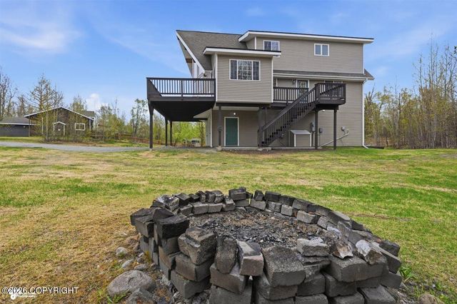 7230 E Waldron Cove Court, Palmer, AK 99645