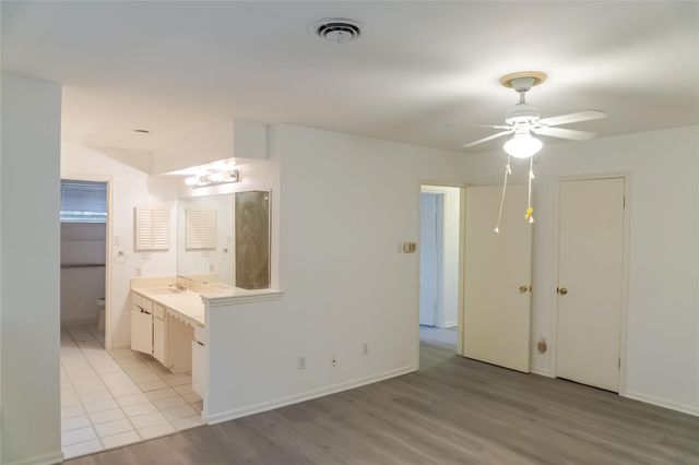 8526 Dashwood Drive, Houston, TX 77036