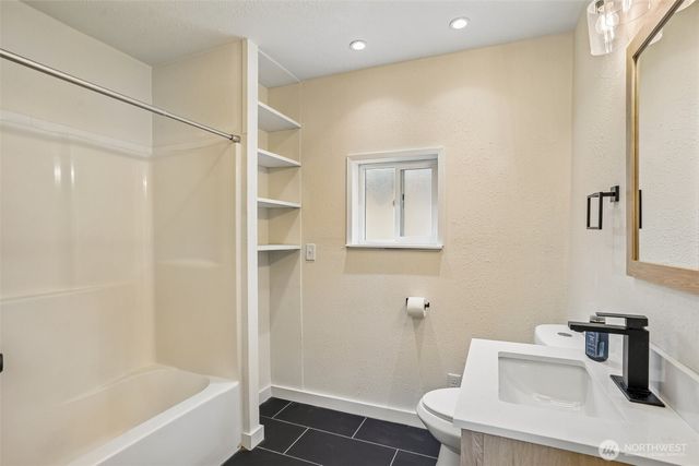 3729 S Cushman, Tacoma, WA 98418