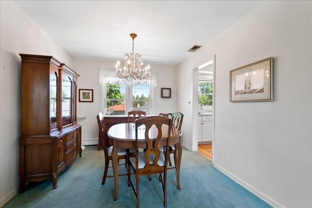 12 N Home Avenue 2W, Park Ridge, IL 60068